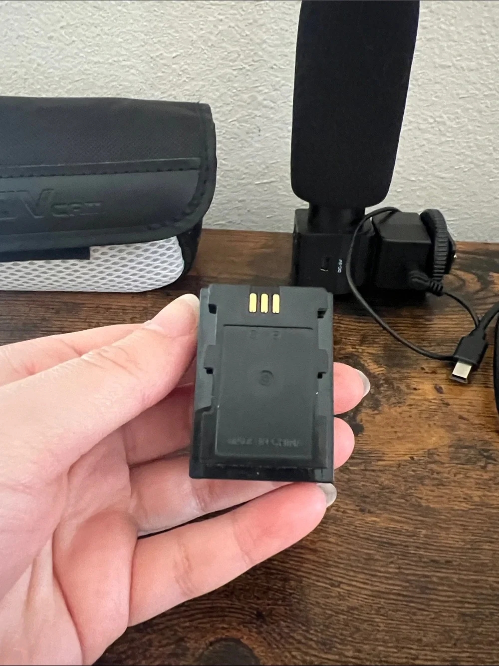 HD Digital Video Camera Camcorder Microphone Battery